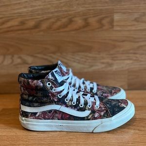 Vans High Top Floral Print Woman Size 8